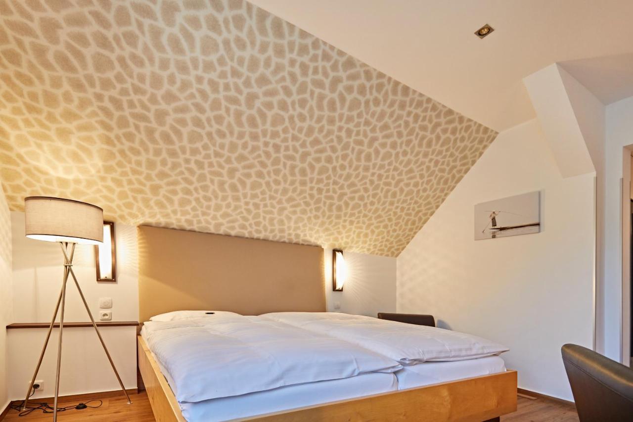 Hotel Zur Wartburg Rheda-Wiedenbrück Екстериор снимка