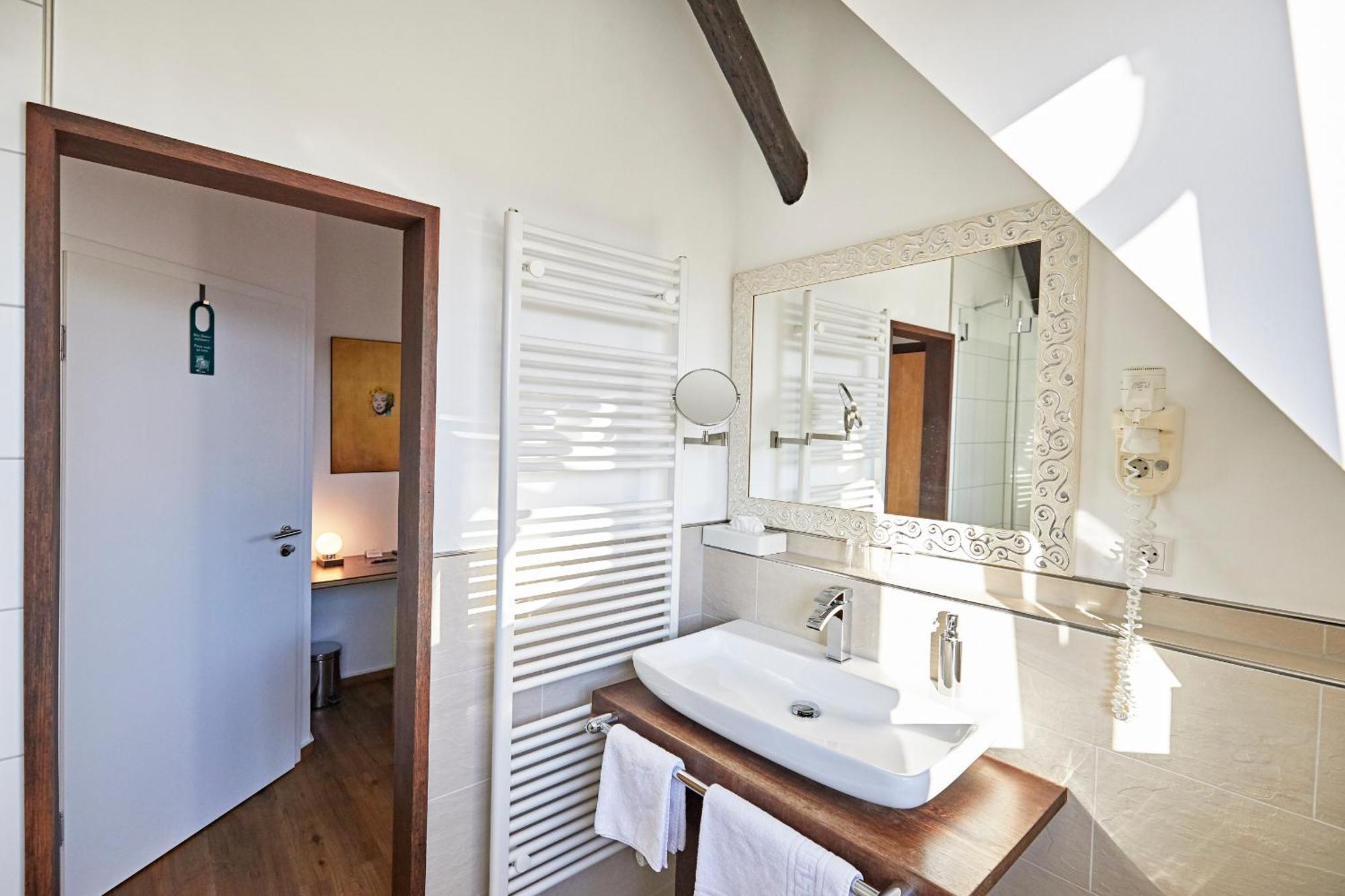 Hotel Zur Wartburg Rheda-Wiedenbrück Екстериор снимка