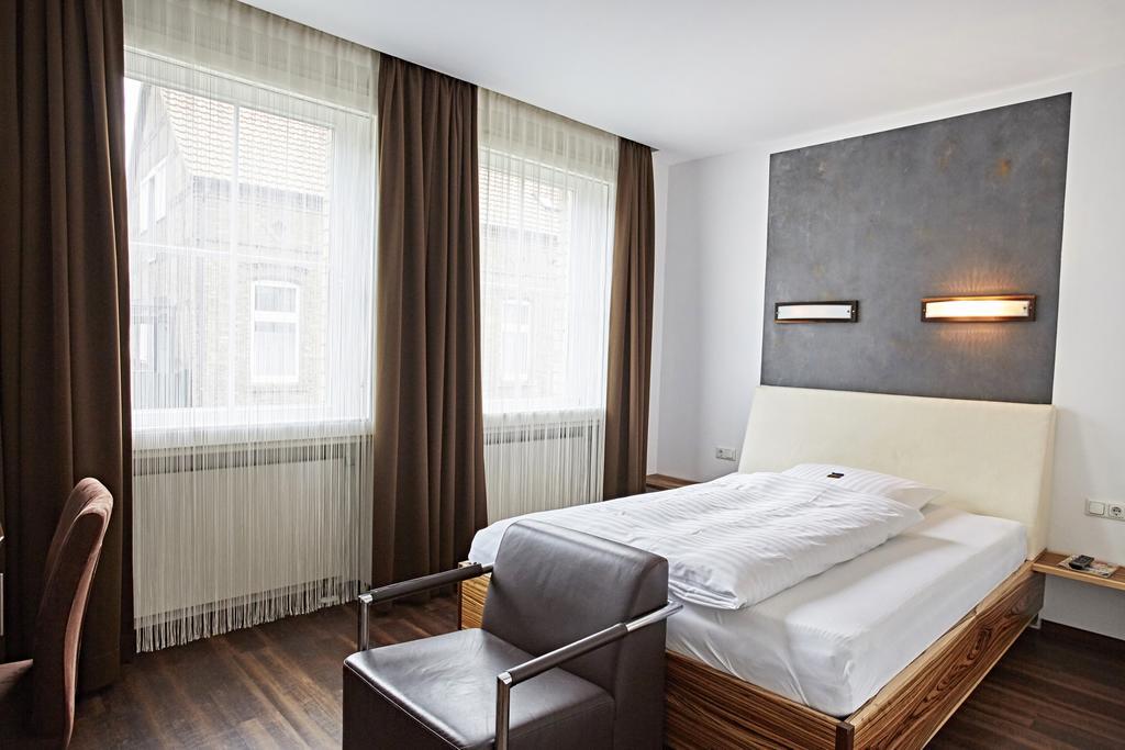 Hotel Zur Wartburg Rheda-Wiedenbrück Екстериор снимка