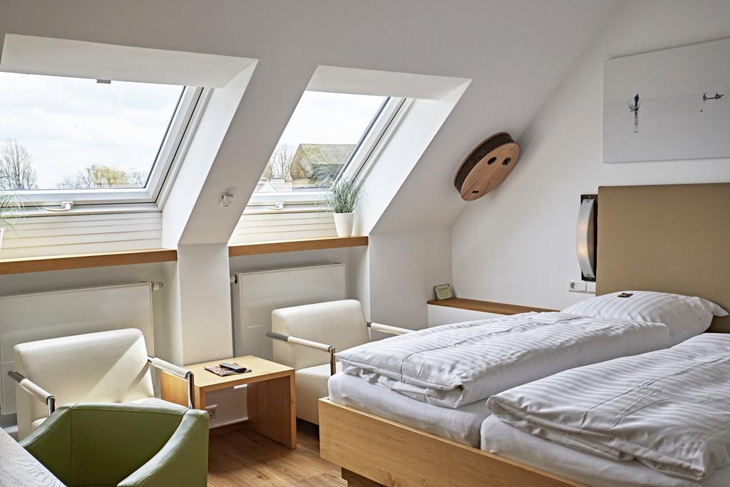 Hotel Zur Wartburg Rheda-Wiedenbrück Екстериор снимка