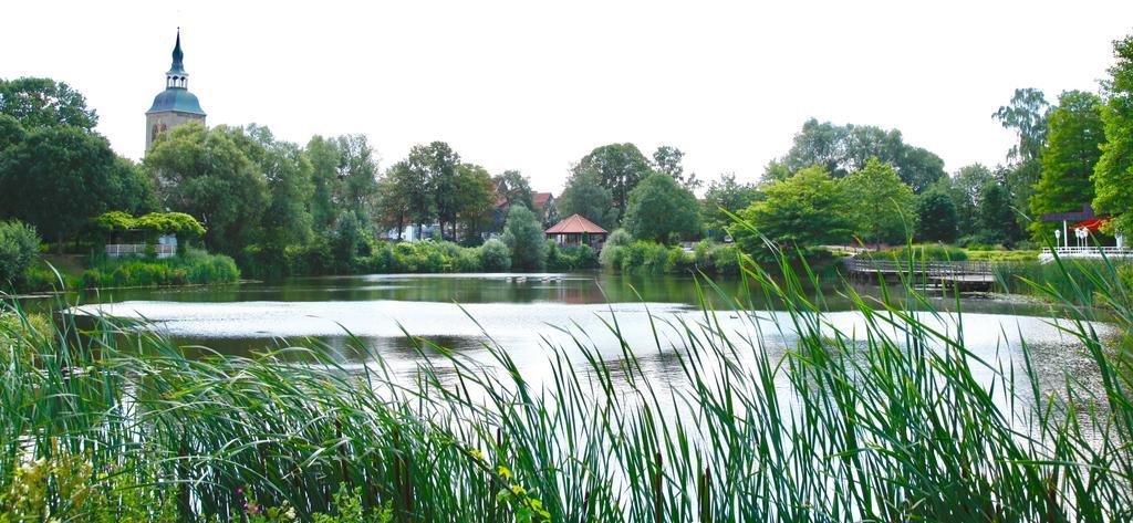 Hotel Zur Wartburg Rheda-Wiedenbrück Екстериор снимка